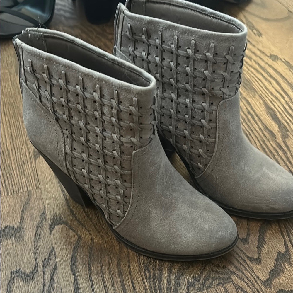 Gray Ankle Boots with Western Design and Woven Detail